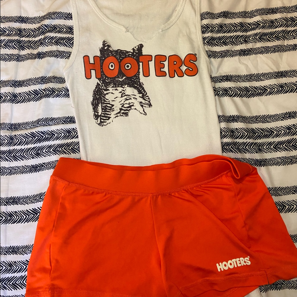 Hooters Halloween costume